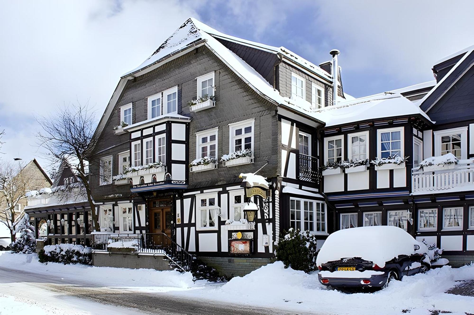 Landhotel Albers Schmallenberg Exteriör bild